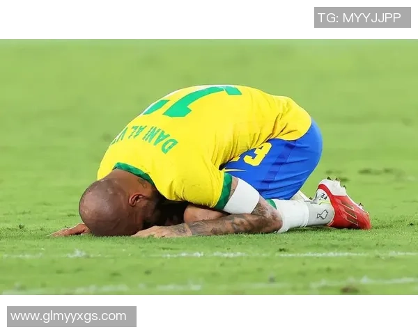 朋克风格与足球激情的完美碰撞 聚焦朋克足球球星的独特魅力与反叛精神